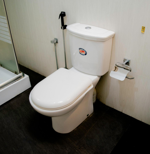 Bathroom 4, Rampart View Guest House, Galle Four Gravets