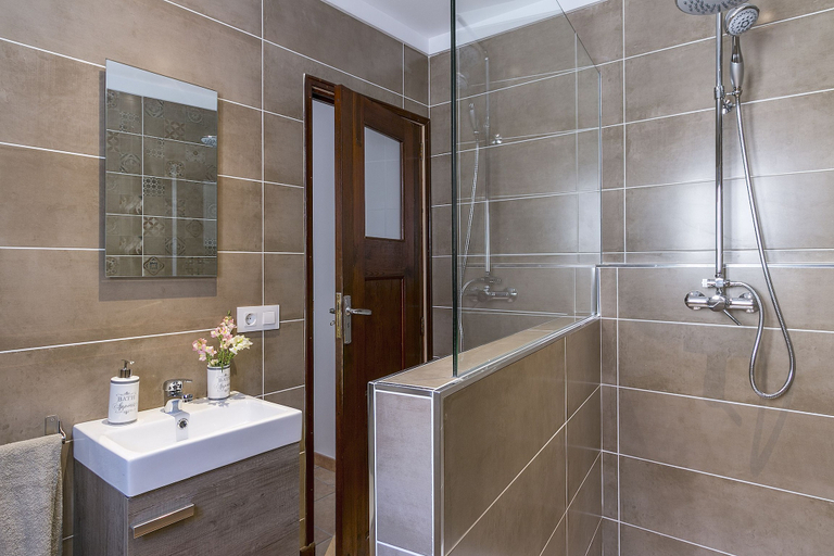 Bathroom 3, Villa Cas Decu, Baleares