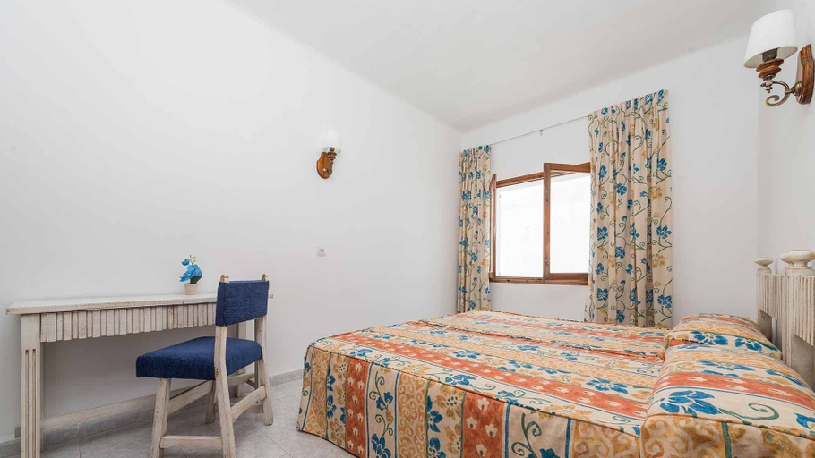 Bedroom 2, Hostal San Francisco, Baleares