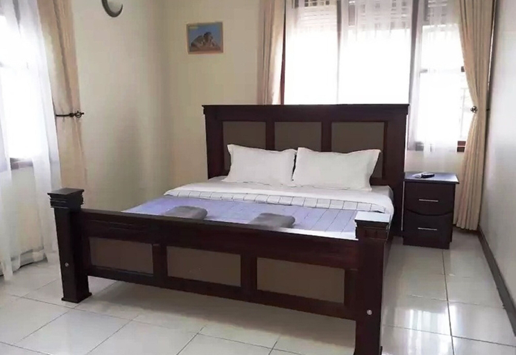 Bedroom 2, Emra Hotel, Entebbe