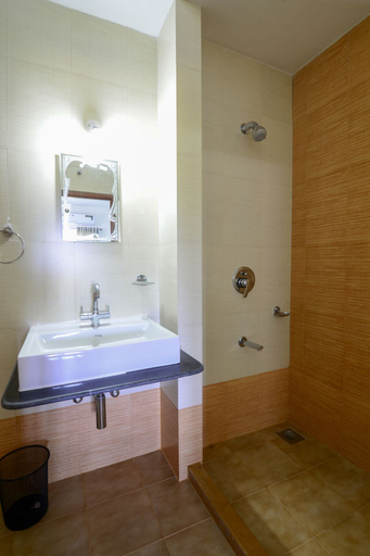 Bathroom 3, TripThrill Prudential Pristine Apartment, South Goa