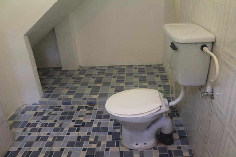 Bathroom 3, Jungle Guest House, Galle Four Gravets