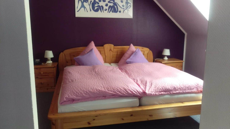 Bedroom 3, Hotel am Schenkelberg, Regionalverband Saarbrücken