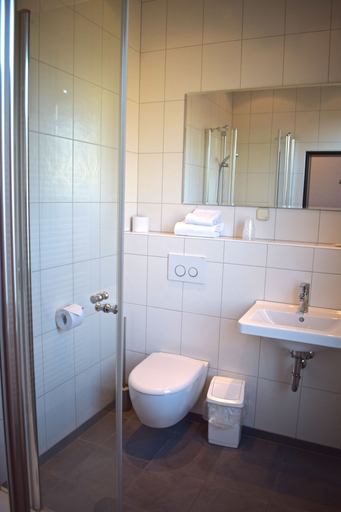 Bathroom 5, Landgasthof Buch, Fulda