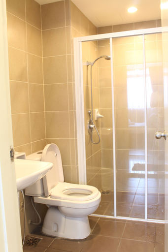 Bathroom 3, Peaceful Service Suites at Taragon Puteri Bintang, Kuala Lumpur