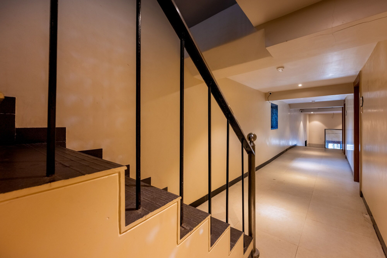 Others 5, Hotel Balwas, Mumbai City