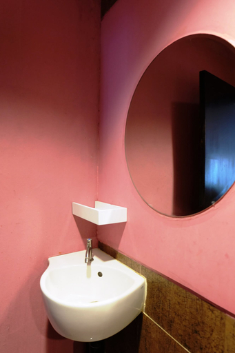 Bathroom 2, Take A Nap Hotel, Bang Rak
