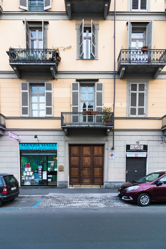 Exterior & Views 2, Mono Verde, Torino