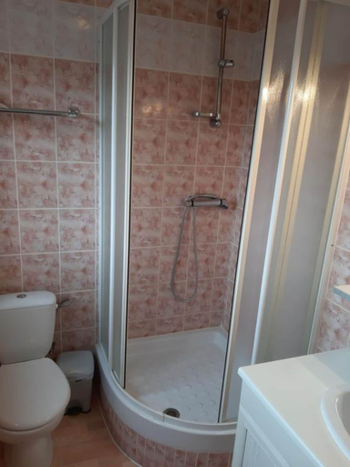 Bathroom 5, Hotellerie Normande, Calvados