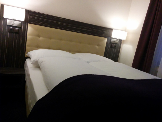 Hotel Famosa, Düsseldorf