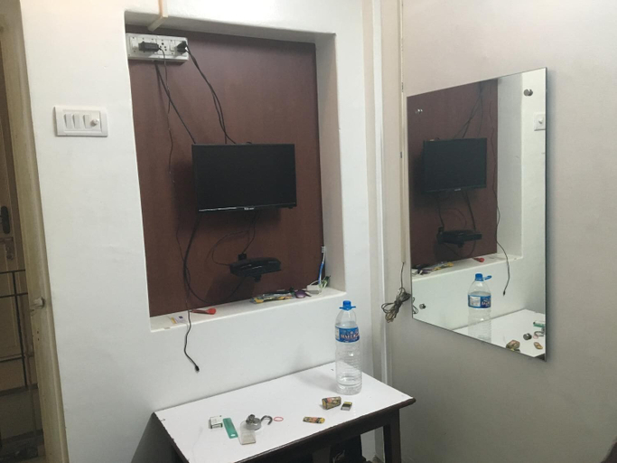 Bathroom 4, Victory Mansion, Chennai