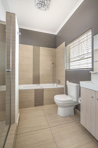 Bathroom 3, The Haystack on Homestead, City of Johannesburg