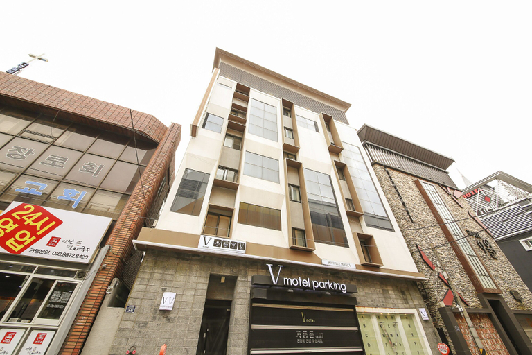 Exterior & Views 2, Number25 Hotel, Geumjeong