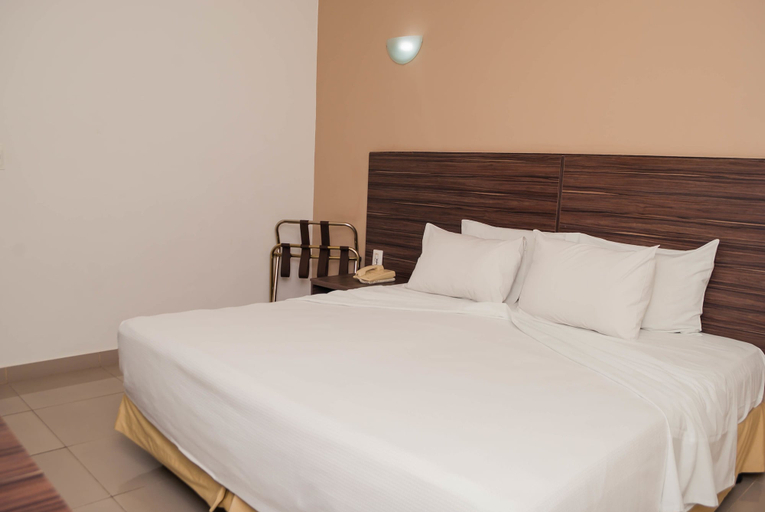 Bedroom 3, Hotel Abba, Betim