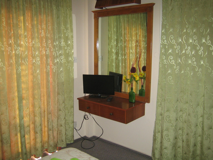 Bedroom 2, Onisillos Hotel, Larnaca