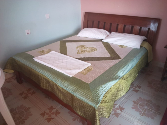 Bedroom 2, Honi Resort, Kieni