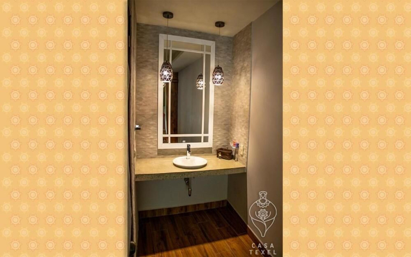 Bathroom 3, Hotel y Restaurante Casa Texel, NA