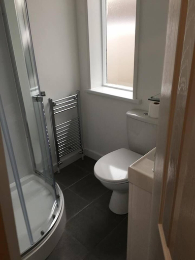 Bathroom 3, Townhouse @ Allen St - Stoke, Stoke-on-Trent