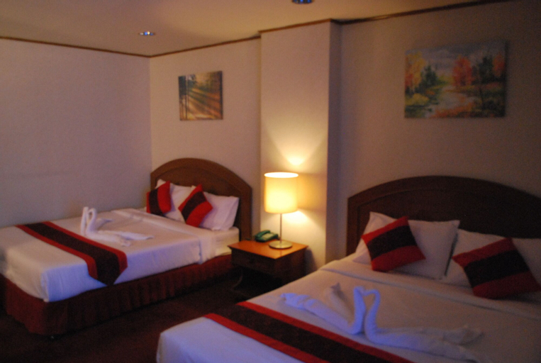 Bedroom 4, Witchuwan Sport & Spa Apartel, Din Dang