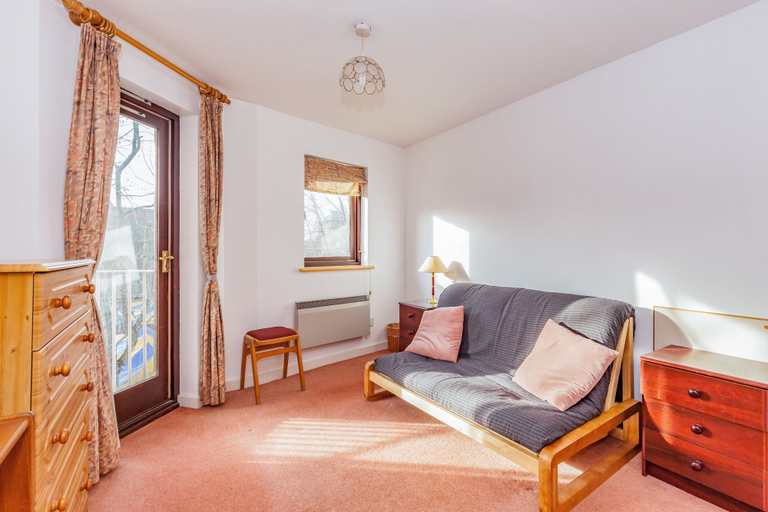 Bedroom 5, NEW Bright and Sunny Flat in Oxford City Centre, Oxfordshire