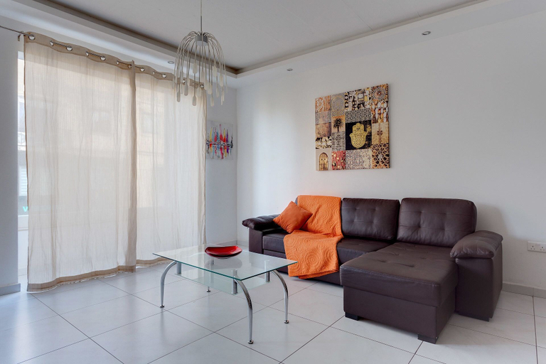 Others 5, Modern Apartment in the Heart of Saint Julian's, St Julian's