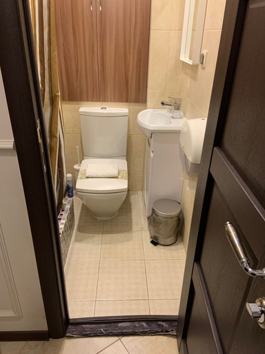 Bathroom 3, Leningrad Time, Sankt-Peterburg gorsovet