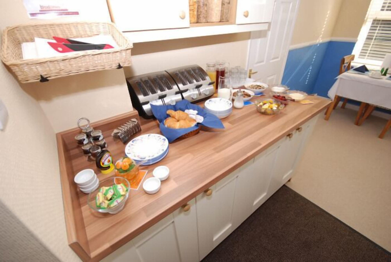 Food & Drinks 5, Westbury Lodge, Isle of Wight