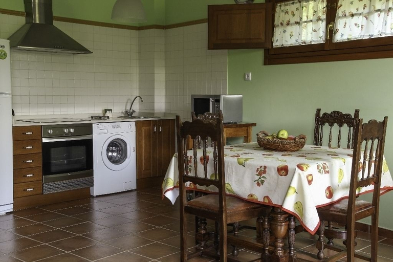 Others 5, Casa Inés, Asturias