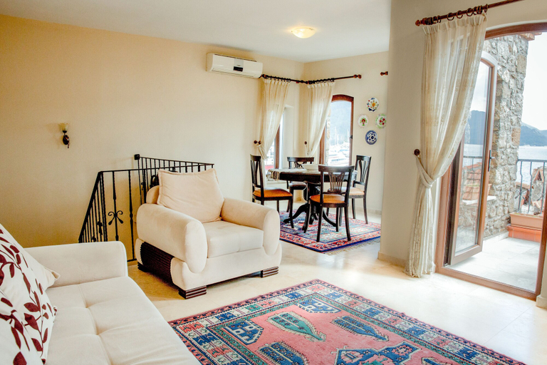 Others 4, Two Stone Homes, Marmaris