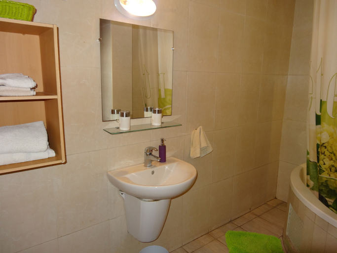 Bathroom 3, Leyna Vacancy Homes, Casablanca