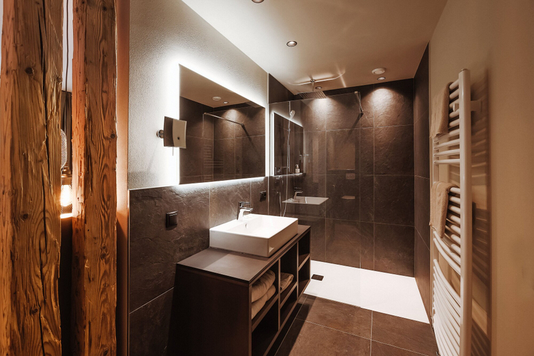 Bathroom 3, Hotel Mea Via, Bolzano