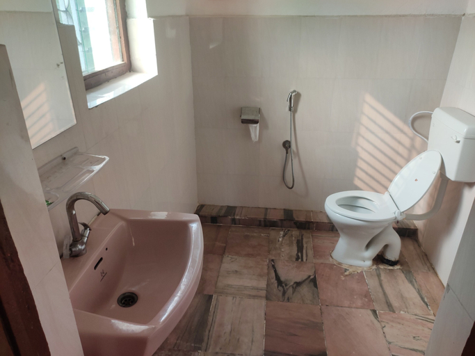 Bathroom, Gorkha Hamlet Resort, Narayani