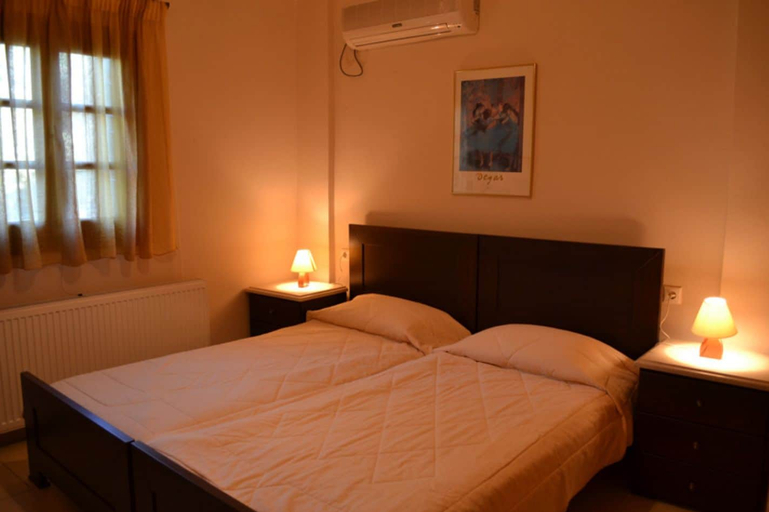 Bedroom 2, Dodis Village, Thessaly