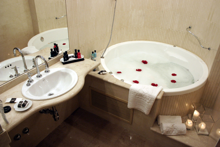 Bathroom 4, Ros Tower Hotel, Rosario