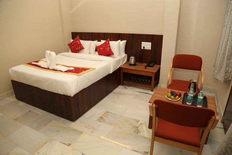 Bedroom 3, Soundarya Hotel, Bangalore