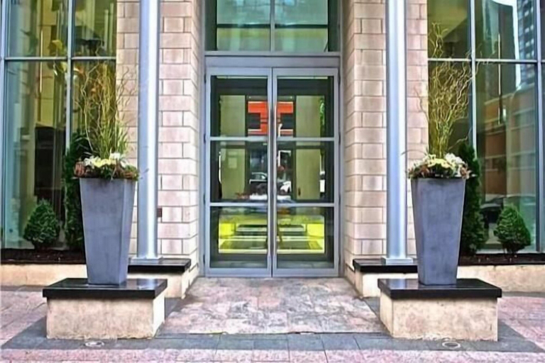 Exterior & Views, Applewood Suites - 1 BR Wellington West, Toronto