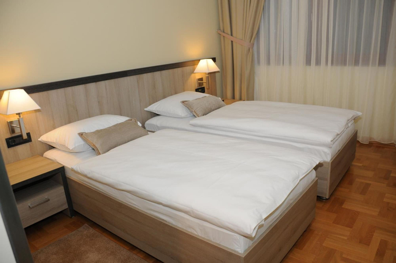 Bedroom 3, Hotel Calypso, Zagreb