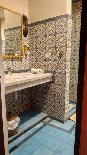 Bathroom 4, Riad Basma, Marrakech