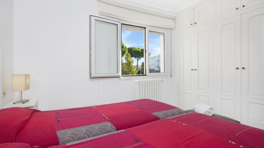 Bedroom 3, Apartment in Calella de Palafrugell - 104019 by MO Rentals, Girona