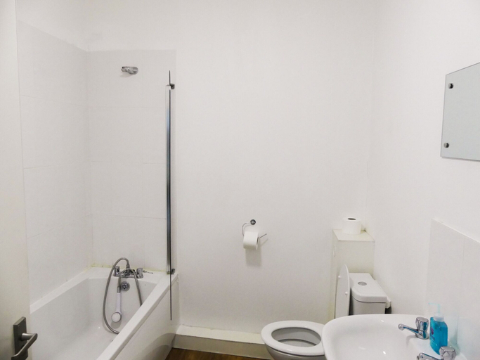Bathroom 4, The Royal Ashton Town House, Somerset