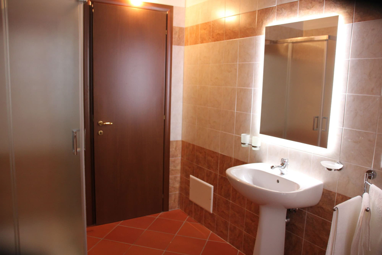 Bathroom 5, Le Vie Mediterranee, Catanzaro