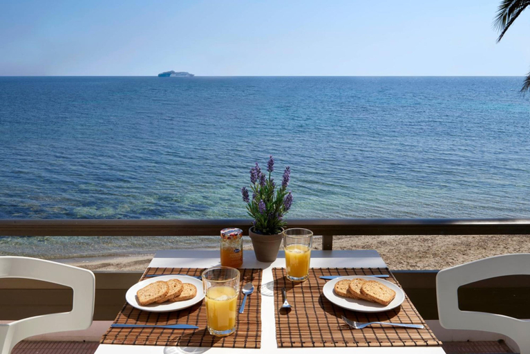 Food & Drinks 4, Enkala Apartamentos, Baleares