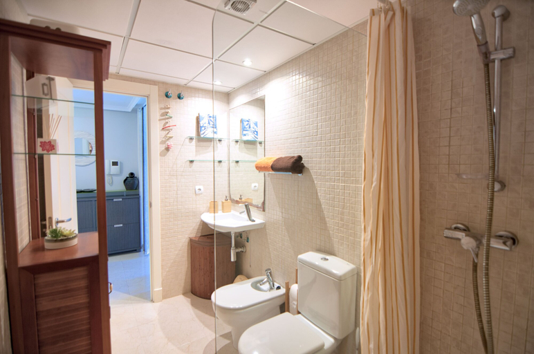 Bathroom 4, Apartamento Urbamar, Almería