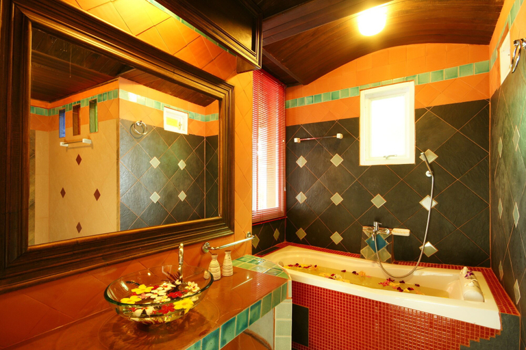 Bathroom 4, Sea Breeze Resort, Ko Phangan