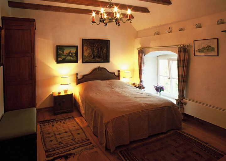 Bedroom 4, Burg Boetzelaer, Kleve