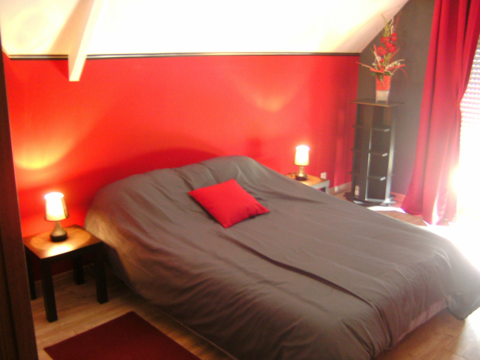 Bedroom 4, Chambre d'Hotes au Fil de l'Eau, Nord