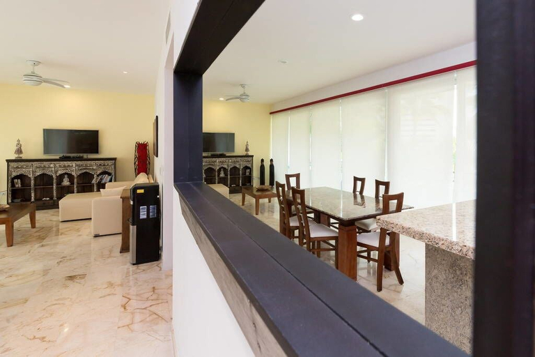 Food & Drinks, Casa del Mar 103 by CocoBR, Cozumel