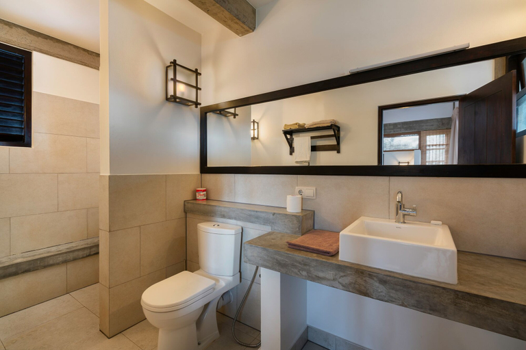 Bathroom 5, Seven Turtles Resort, Tangalle