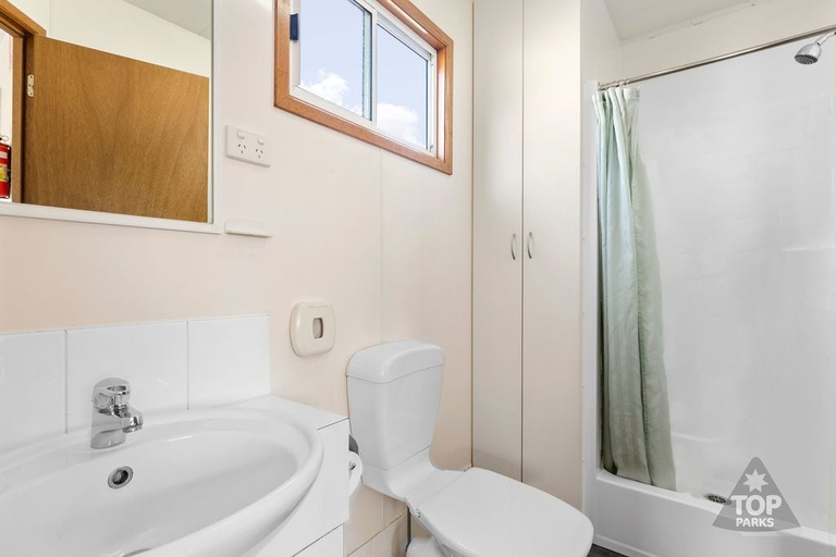 Bathroom 3, Gawler Caravan Park, Adelaide