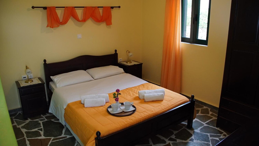Bedroom 3, Ktima Nikola, Central Greece